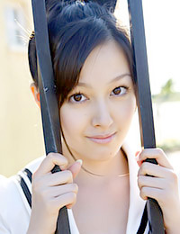 Koharu Kusumi will make your day with this All Gravure gallery.