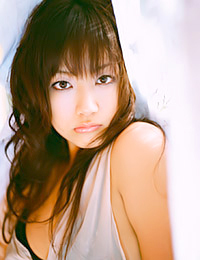 Risa Kudo will make your day with this All Gravure photo gallery.